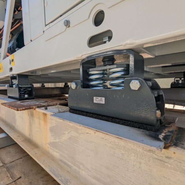 Vibro-SMR teräsjousivaimennin jäähdytin