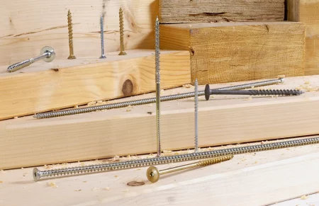 Kuinka valita oikea puuruuvi kattorakenteisiin – WKCS-ruuvien opas